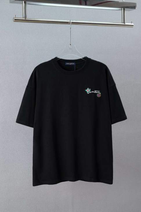 Picture of Louis Vuitton T Shirts Short _SKULVS-XLqqtxQ2127214